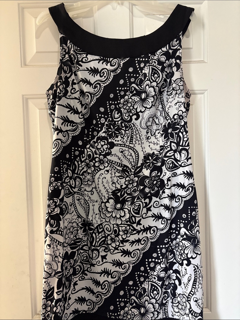 Black & White Floral Midi Dress - Sleeveless Boatneck